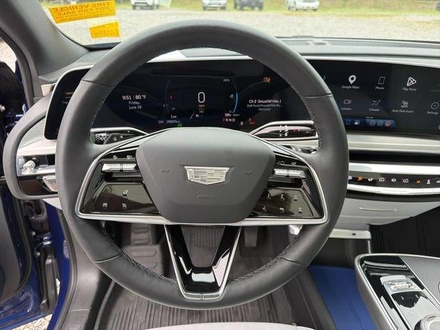 2024 Cadillac LYRIQ Luxury 1