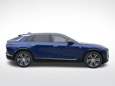 2024 Cadillac LYRIQ Luxury 1