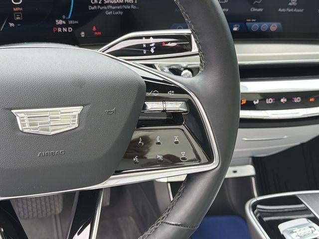2024 Cadillac LYRIQ Luxury 1