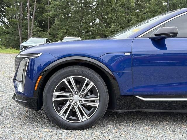 2024 Cadillac LYRIQ Luxury 1