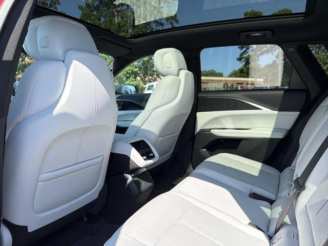 2024 Cadillac LYRIQ Luxury 1