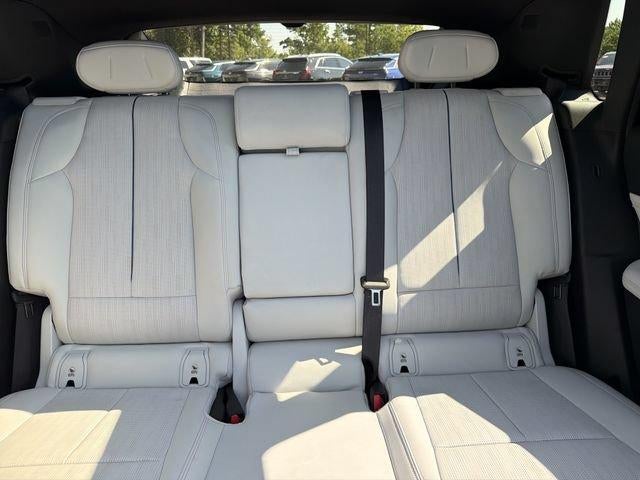 2024 Cadillac LYRIQ Luxury 1