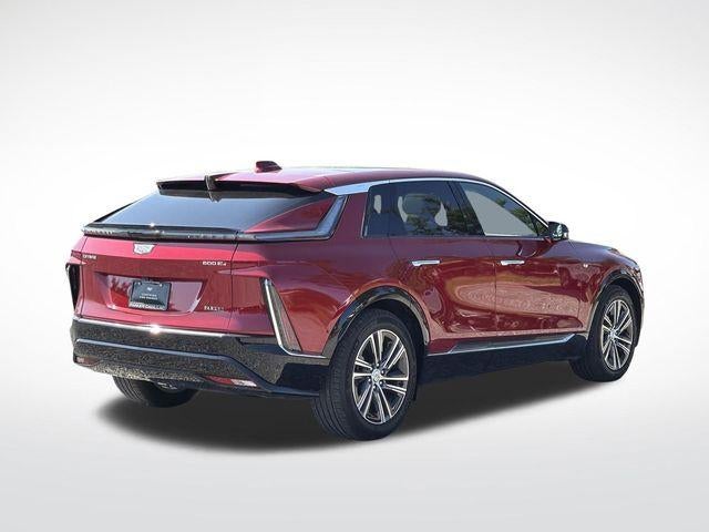 2024 Cadillac LYRIQ Luxury 1