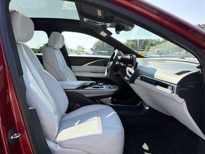 2024 Cadillac LYRIQ Luxury 1