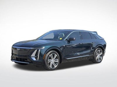 2024 Cadillac LYRIQ Luxury 2