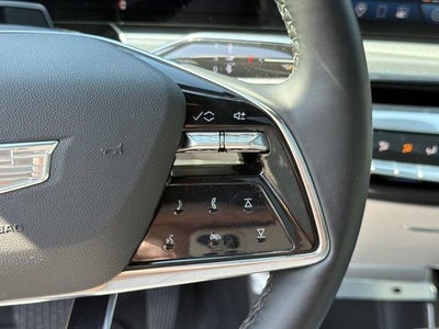 2024 Cadillac LYRIQ Luxury 2