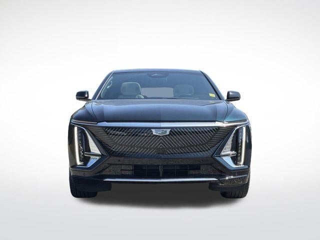 2024 Cadillac LYRIQ Luxury 2