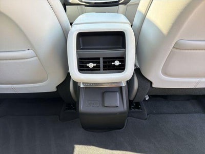 2024 Cadillac LYRIQ Luxury 2