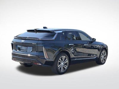 2024 Cadillac LYRIQ Luxury 2
