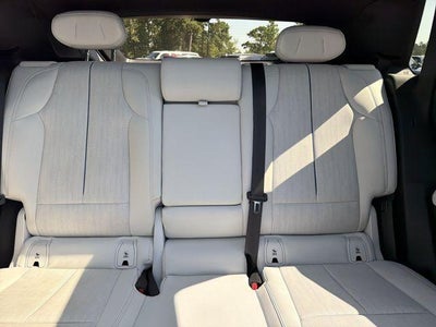 2024 Cadillac LYRIQ Luxury 2