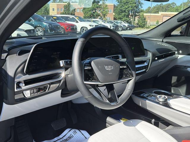 2024 Cadillac LYRIQ Sport