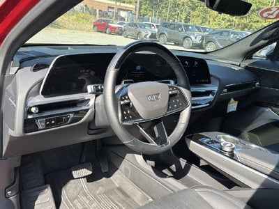2025 Cadillac LYRIQ Luxury