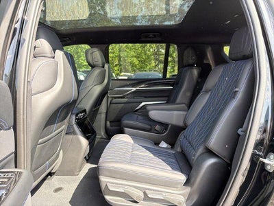 2026 Cadillac ESCALADE IQL Luxury
