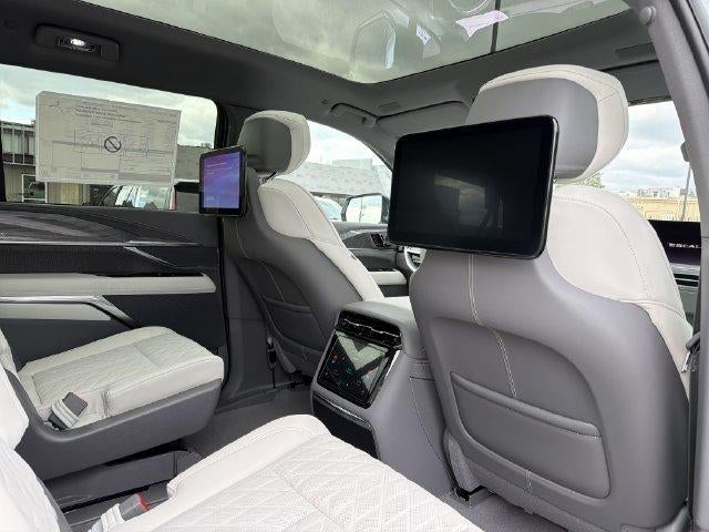 2026 Cadillac ESCALADE IQL Sport