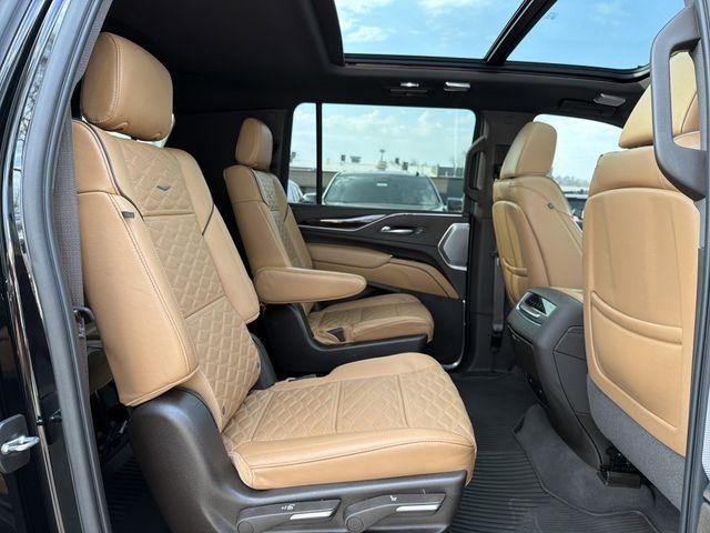 2022 Cadillac Escalade ESV Sport