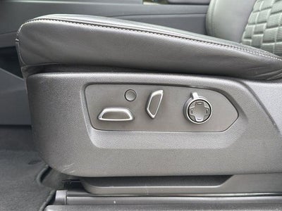 2022 Cadillac Escalade Premium Luxury Platinum