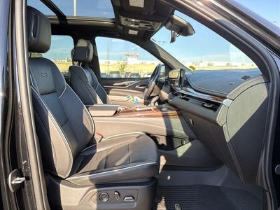 2024 Cadillac Escalade ESV Premium