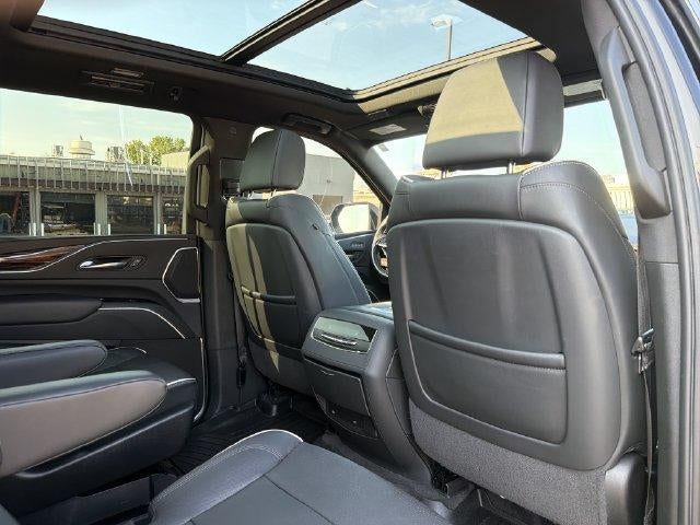 2023 Cadillac Escalade ESV Premium
