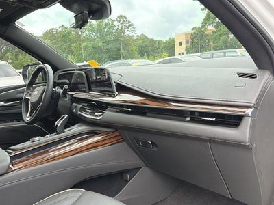 2024 Cadillac Escalade ESV Premium Luxury