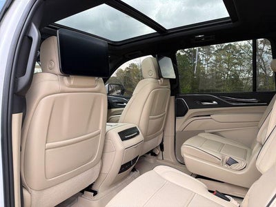 2024 Cadillac Escalade ESV Premium Luxury