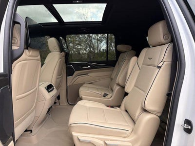 2024 Cadillac Escalade ESV Premium Luxury