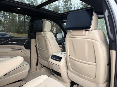 2024 Cadillac Escalade ESV Premium Luxury