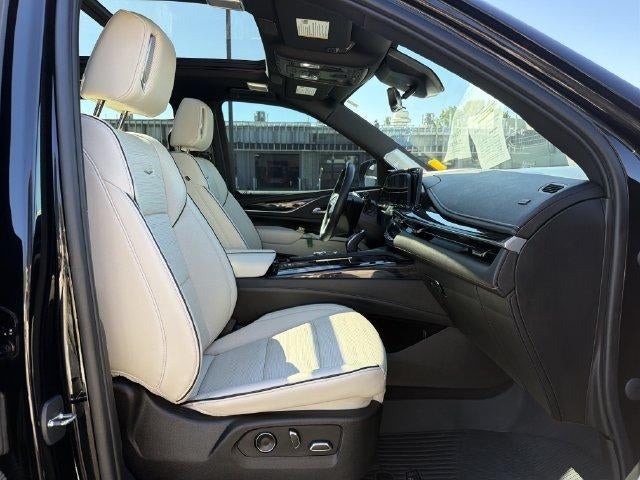 2023 Cadillac Escalade ESV Sport