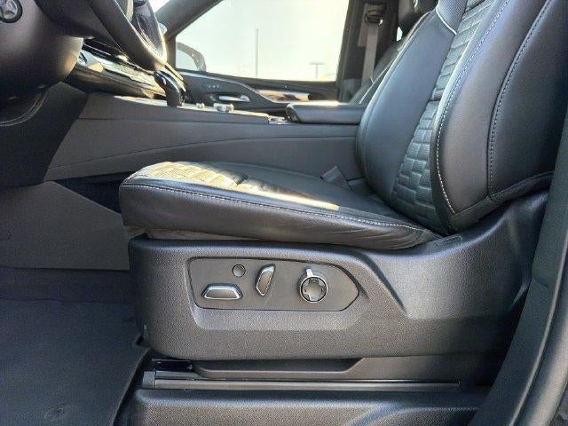 2023 Cadillac Escalade ESV Sport Platinum