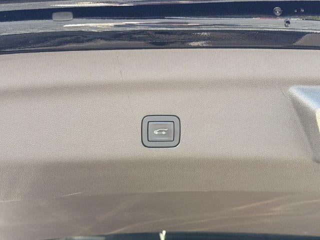 2025 Cadillac Escalade Premium Luxury