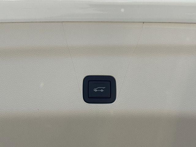 2025 Cadillac Escalade Premium Luxury Platinum