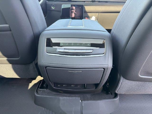 2027 Cadillac Escalade Sport