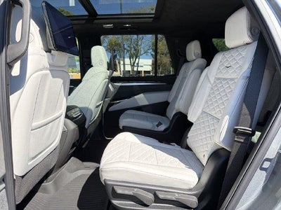 2027 Cadillac Escalade Platinum Sport