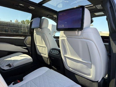 2027 Cadillac Escalade Platinum Sport