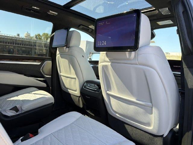 2027 Cadillac Escalade Platinum Sport