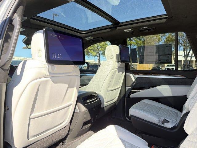 2027 Cadillac Escalade Platinum Sport