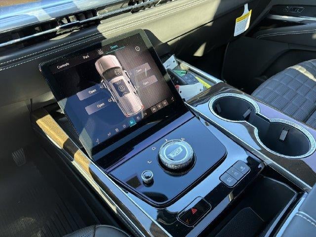 2027 Cadillac Escalade Platinum Sport