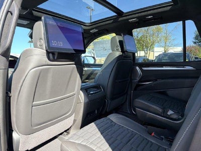 2027 Cadillac Escalade Platinum Sport