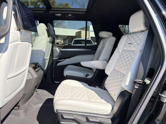 2025 Cadillac Escalade Sport Platinum