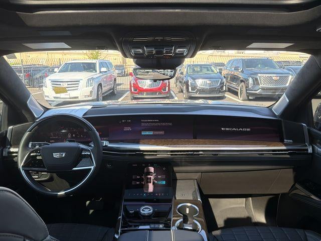 2025 Cadillac Escalade Sport Platinum