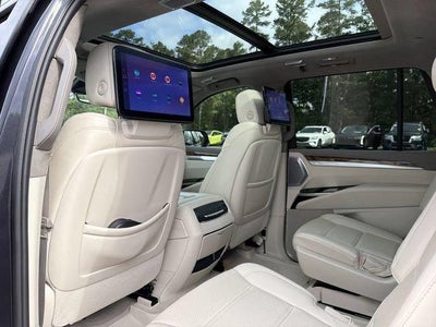 2025 Cadillac Escalade Sport Platinum