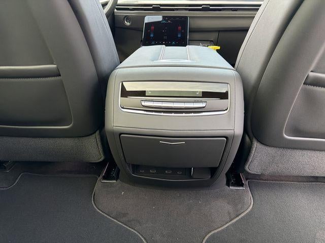 2026 Cadillac Escalade ESV Luxury