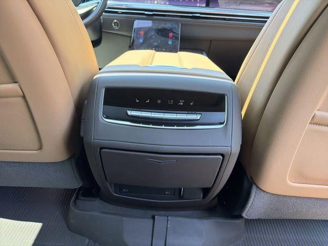 2025 Cadillac Escalade ESV Premium Luxury