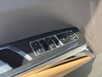 2025 Cadillac Escalade ESV Premium Luxury