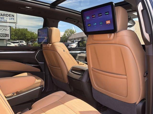 2025 Cadillac Escalade ESV Premium Luxury