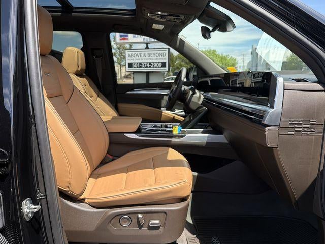 2025 Cadillac Escalade ESV Premium Luxury