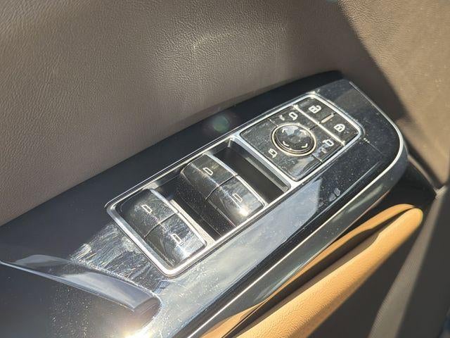 2025 Cadillac Escalade ESV Premium Luxury