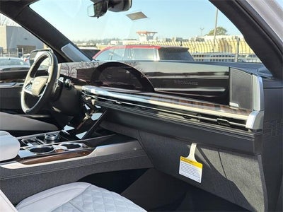 2026 Cadillac Escalade ESV Platinum Luxury