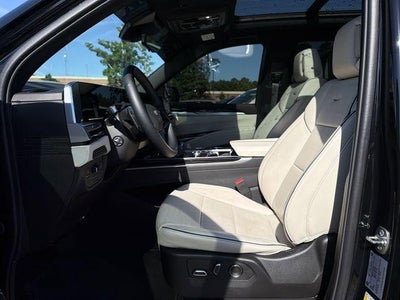 2025 Cadillac Escalade ESV Sport