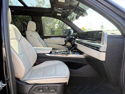 2025 Cadillac Escalade ESV Sport