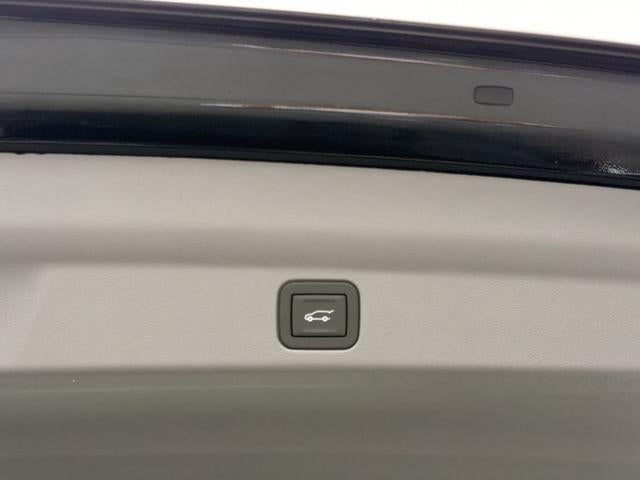 2026 Cadillac ESCALADE IQ Luxury